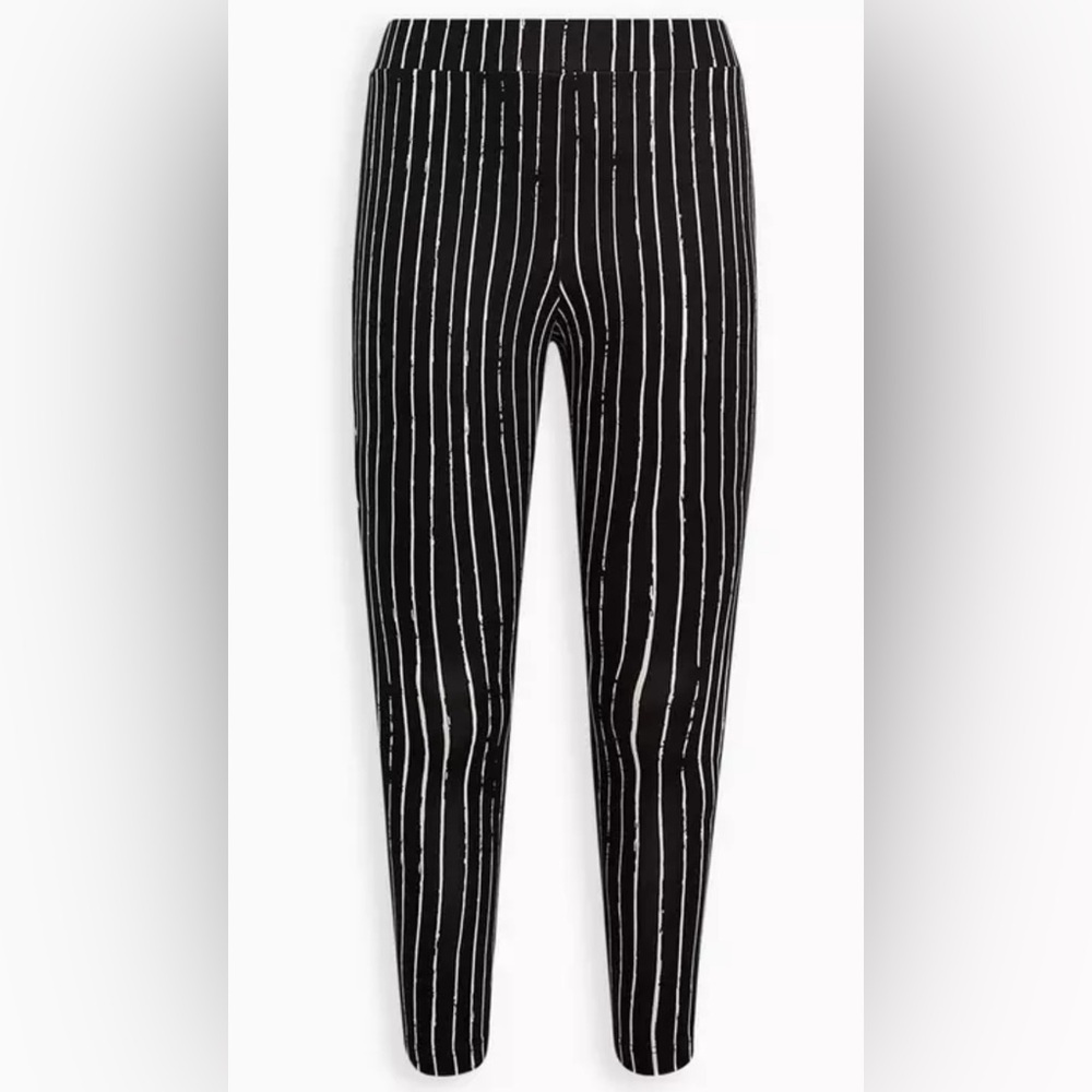 Torrid The Nightmare Before Christmas Ponte Legging Size 2
